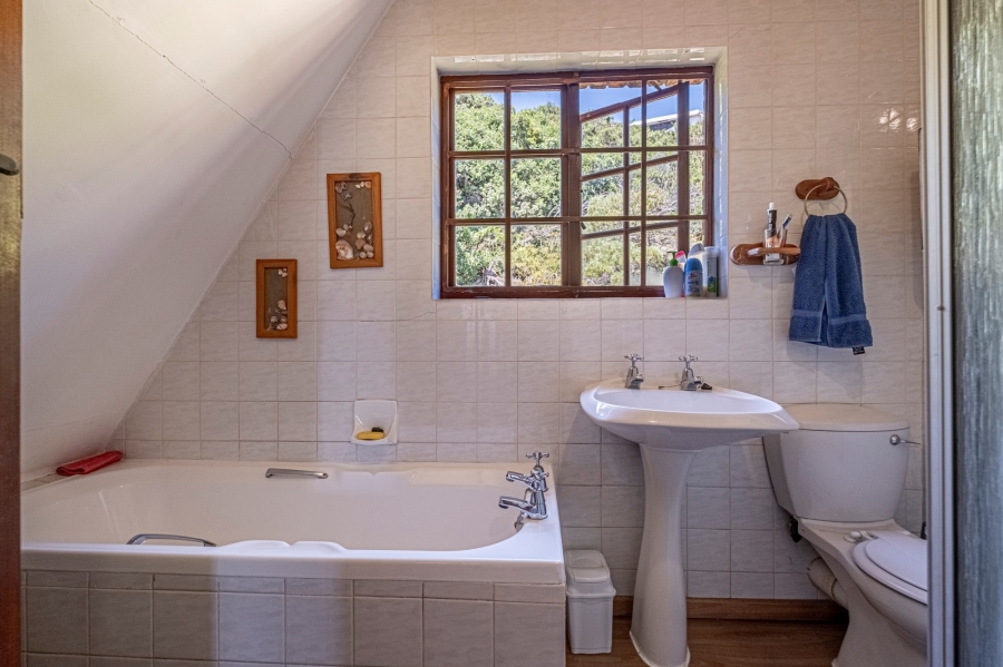 To Let 4 Bedroom Property for Rent in Amsterdamhoek Eastern Cape